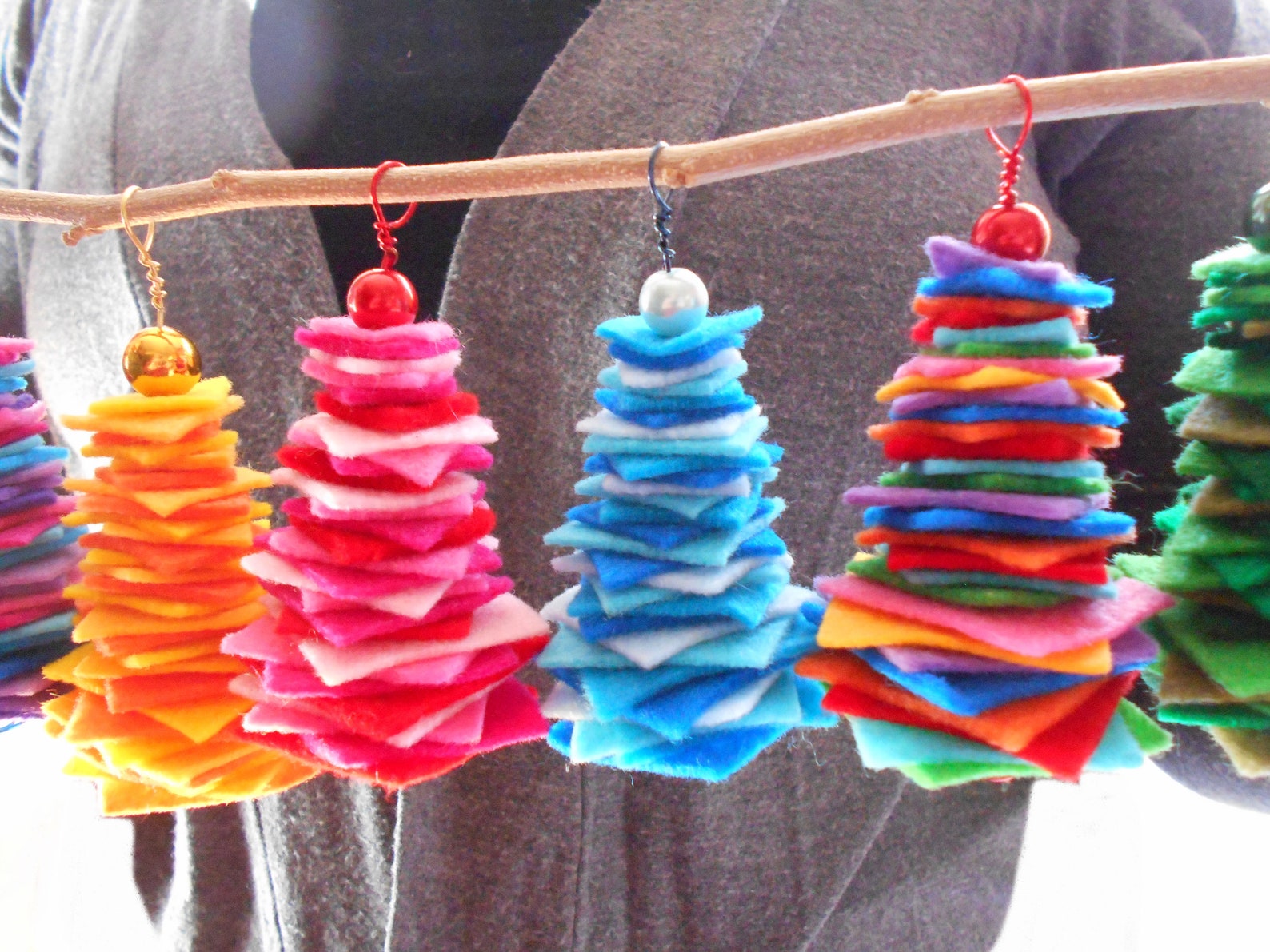 Rainbow Felt Trees 8 Pc Set Felt Tree Ornaments Felt Christmas Etsy
