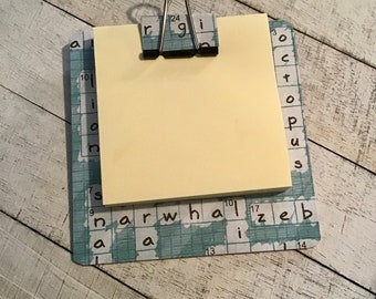 sticky note holder  mini-clip board,  magnetic memo holder -crossword puzzle