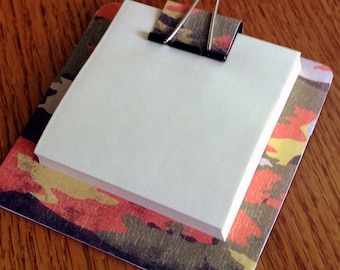 sticky note holder  mini-clip board,  magnetic memo holder- camo
