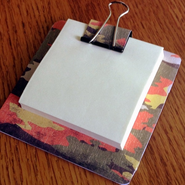 sticky note holder  mini-clip board,  magnetic memo holder- camo