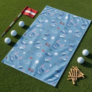 Disney Stitch golfhandduk, Disney Stitch golfhandduk i mikrofiber, golftillbehör med Disney-tema, present till golfare, golfhandduk för morfar bild 2