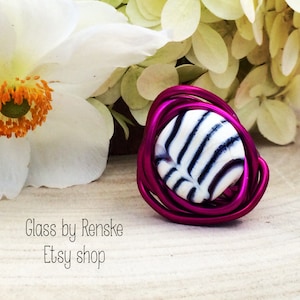 Focal bead wired ring
