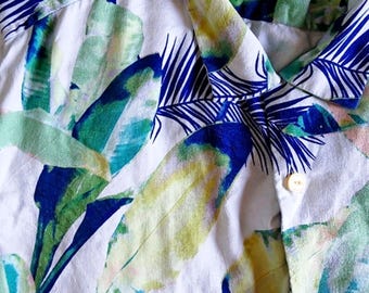 Vntg TOMMY BAHAMA Hawaiian Men's Silk Camp Shirt XXL - Superior Workmanship - Blue Green Floral