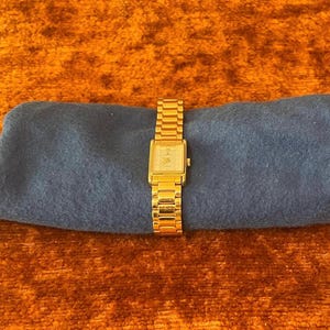 90s Y2K Vintage Lorus Gold Tone Rectangular Watch | V810-5000 | Quartz | Stretch Bracelet | As-Is