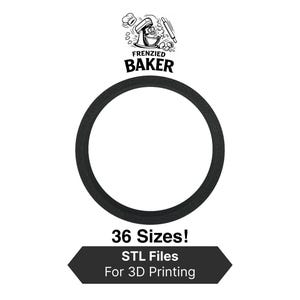 Puede incluir: Diseño circular negro con el texto "Frenzied Baker" y un logotipo de batidora. Debajo del círculo, el texto dice "¡36 tamaños! Archivos STL para impresión 3D".