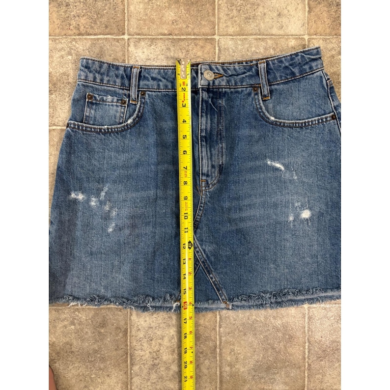 BDG Urban Outfitters Distressed Denim Mini Skirt Medium Wash Raw Hem Womens L image 11