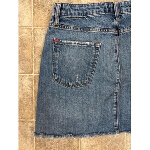 BDG Urban Outfitters Distressed Denim Mini Skirt Medium Wash Raw Hem Womens L image 9