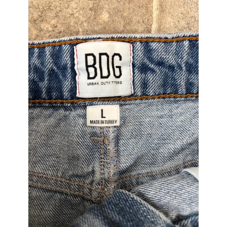 BDG Urban Outfitters Distressed Denim Mini Skirt Medium Wash Raw Hem Womens L image 7