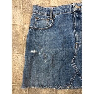 BDG Urban Outfitters Distressed Denim Mini Skirt Medium Wash Raw Hem Womens L image 5