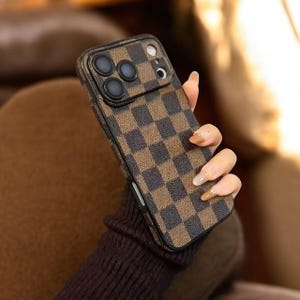 Pro Max Louis Vuitton Square Case LV Wallet Phone Case For IPhone 17 Series UCaseSpot Pro Max Louis Vuitton Square Case LV Wallet Phone Case For IPhone 17 Series UCaseSpot