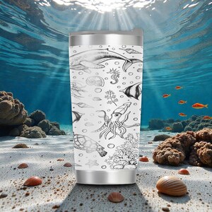 Gravierter Ocean Life YETI Rambler Edelstahlbecher mit MagSlider-Deckel - 20 Unzen - Sea Creatures Cup - Küstengeschenk Bild 6