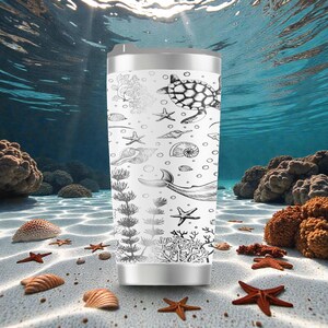Gravierter Ocean Life YETI Rambler Edelstahlbecher mit MagSlider-Deckel - 20 Unzen - Sea Creatures Cup - Küstengeschenk Bild 5