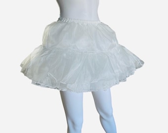 Short One size Lined Fourth Layers Fluffy Petticoat Slip in