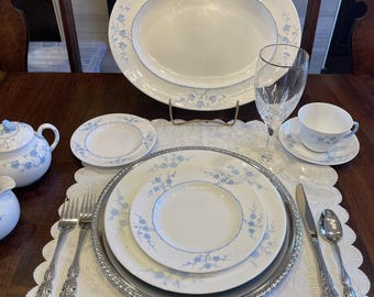 Vintage Blue Geisha (Blanche De Chine) by Spode, England, 5 Piece Placesetting