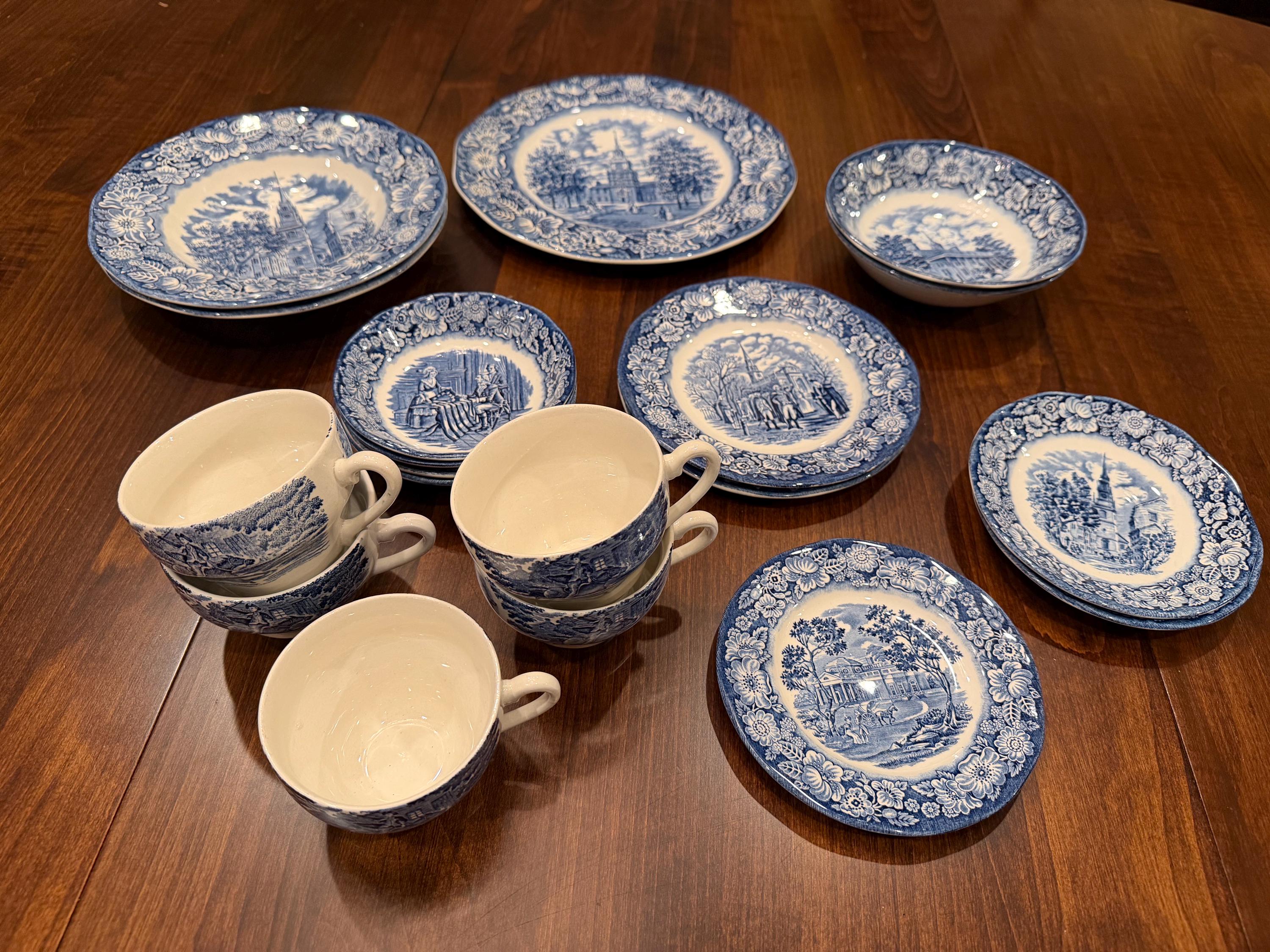 Liberty blue plates - Etsy 日本