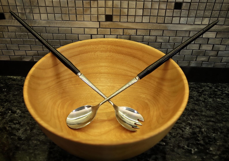 Earthwood Salad Bowl - Thumbnail 3