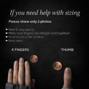 K&ouml;nnte beinhalten: Bild mit Text: &bdquo;Wenn Sie Hilfe bei der Gr&ouml;&szlig;enbestimmung ben&ouml;tigen. Bitte teilen Sie nur 2 Fotos.&ldquo; Anweisungen: &bdquo;Neben einem Cent. Achten Sie darauf, dass die Finger gerade und zusammen sind! Muss auf einer ebenen Fl&auml;che sein. Unlackierte N&auml;gel.&ldquo; Zwei Cent-M&uuml;nzen und eine Hand.