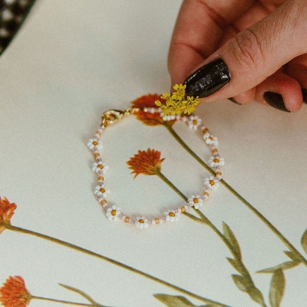 Daisy Chain Seed Bead Bracelet or Anklet Orange and Pink