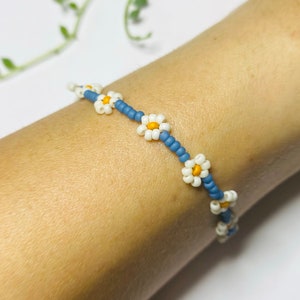 Daisy Chain Seed Bead Bracelet or Anklet Deep Blue and White image 3