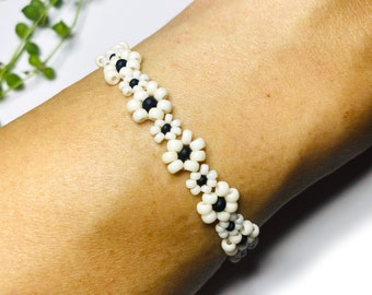 Daisy Chain Seed Bead Bracelet or Anklet White and Black