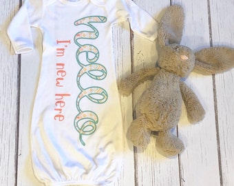 Hello I'm New Here Sleeping Gown / Newborn Baby Pajama Sleeper / Baby Pajama Sleeper Gown / Baby Shower Gift