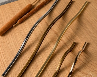 Moderne kastdeur met gebogen boog/laag profiel vintage messing kastgrepen en knoppen
