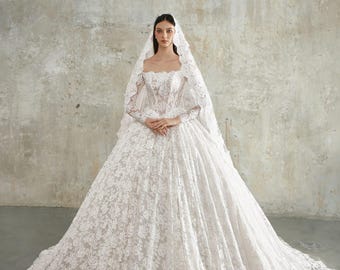 Ballkleid Brautkleid mit Blumenspitze und langen Ärmeln | Romantisches Prinzessinnen Brautkleid