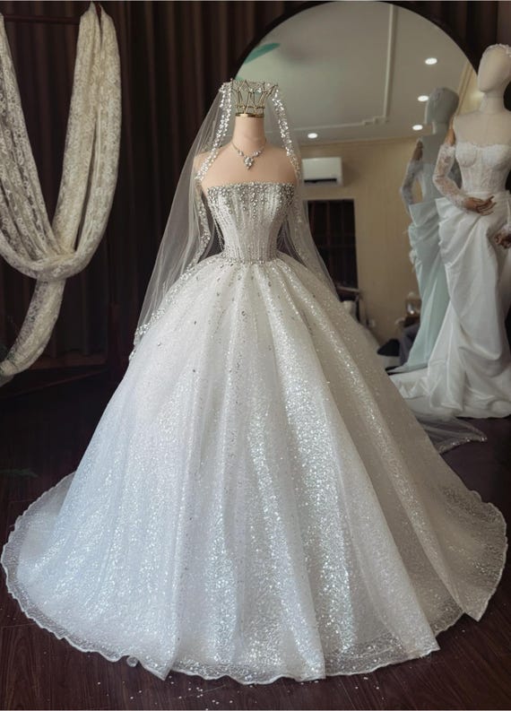 crystal beaded corset wedding dress Ballgown Dress, Strapless Bridal Gown, Luxury Princess Fairytale Gown up corset back closure _okendo:syndication_key:CL137621001 Cute A-Line Strapless Light Size:US16W