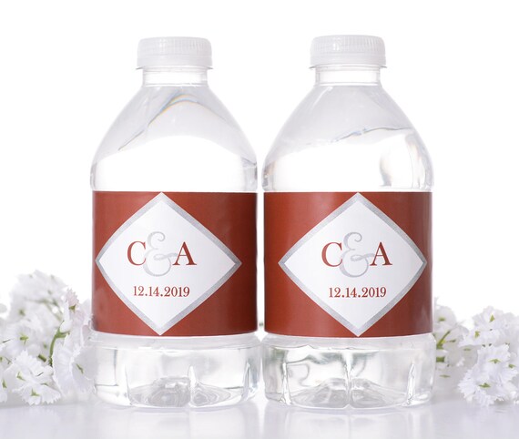 Monogram Wedding Water Bottle Labels - Elegant Wedding Favors - Need a different quantity? Click on the "choose total" tab to see pricing Il_570xn