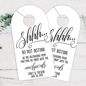 Wedding Door Hangers - Cute Wedding Hotel Door Hangers - Hotel Box Wedding Favor - Destination Wedding Favor - Do Not Disturb - #dhrI-260