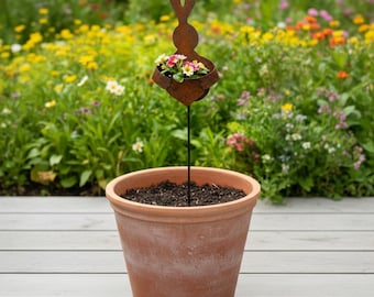 Rustic Bunny Garden Stake Planter Rabbit Yard Stake Flower Holder Outdoor Easter Garden Decor Metal Plant Holder