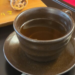 Onggi-Teetasse mit Untertasse, traditionelles koreanisches Keramik-Trinkgeschirr
