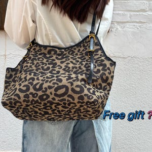 Tote bag with pouch set,Stylish & Large Capacity bag, Leopard Print Tote Bag, Niche Design, Crossbody Bag,Gift for women