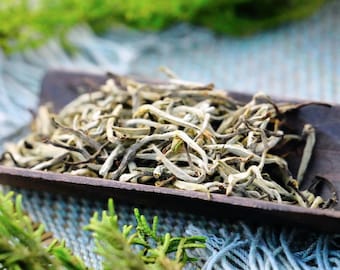 Ceylon Silver Tips Green Tea | Handpicked Sri Lankan Loose Leaf | Antioxidant Blend