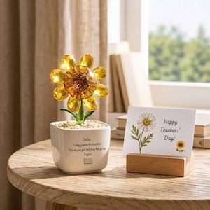 Personalized Glass Flower Pot, Hand Blown Sunflower Daisy Tulip Hyacinth, Custom Keepsake for Her, Unique Mothers Day Gift, Cute Desk Decor