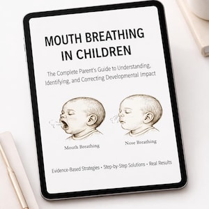 Könnte beinhalten: Ein Tablet zeigt das Buch "Mundatmung bei Kindern". Das Cover zeigt den Titel in fetten schwarzen Buchstaben, zusammen mit Illustrationen eines Babys, das durch Mund und Nase atmet. Der Untertitel und die wichtigsten Punkte des Buches sind ebenfalls sichtbar.