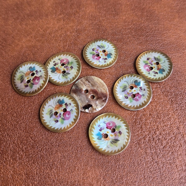 Vintage Floral Buttons, Two Hole Painted Flower Sewing Buttons, Shirt button accessories