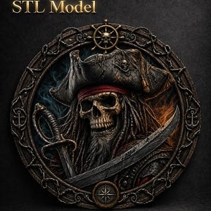 Op de afbeelding: Een gedetailleerd, cirkelvormig STL-model met piratenthema. De afbeelding toont een schedel met een driekantige hoed en een rode bandana, die een zwaard vasthoudt. Het model is omlijst met een decoratieve rand en de tekst "STL Model" staat bovenaan.
