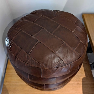 Ottoman/Pouf in patchwork vintage leer jaren 70 (De Sede Suitzerland)