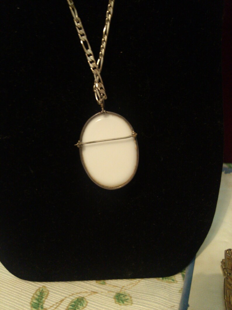 Black Caneo on Glass set in Sterling on 30 Figaro Sterling Chain both Brooch /& Necklace