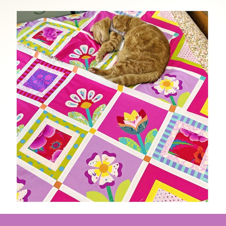 The Tuileries: Pretty Floral Applique Quilt Pattern in Two Colours (PDF ...