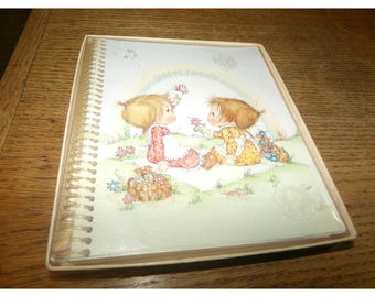 Libreta de direcciones Hallmark Betsey Clark de 1981, modelo Special Friends, para colocar sobre el escritorio (EE. UU.)