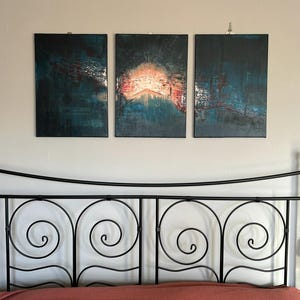 Gloed in het donker: Haven | Set van drie abstracte kustschilderijen