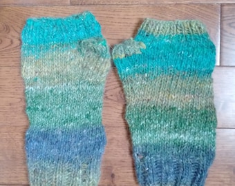 Randomly Striped Blue and Green Knitted Arm Warmers