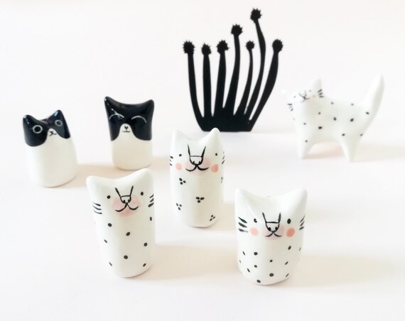 Super Cat Small miniature Pastel in Clay