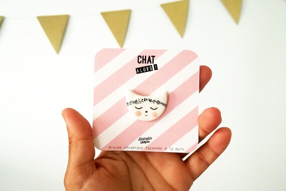 Pin's brooch cat - cats - cat pines - clay cat - jewel cat - Crown flowers - Ceramic jewel