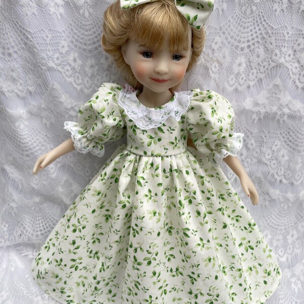 Ruby Red Fashion Friends doll dress green Flowers 14 inch Wellie wishers doll Gone With the Wind historical doll dress green vine flowers