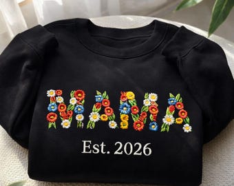 Custom Name Mama Floral Embroidered Sweatshirt Est Year Crewneck Gift Colorful Flower Letter Cozy Mom Outfit Aesthetic Pullover