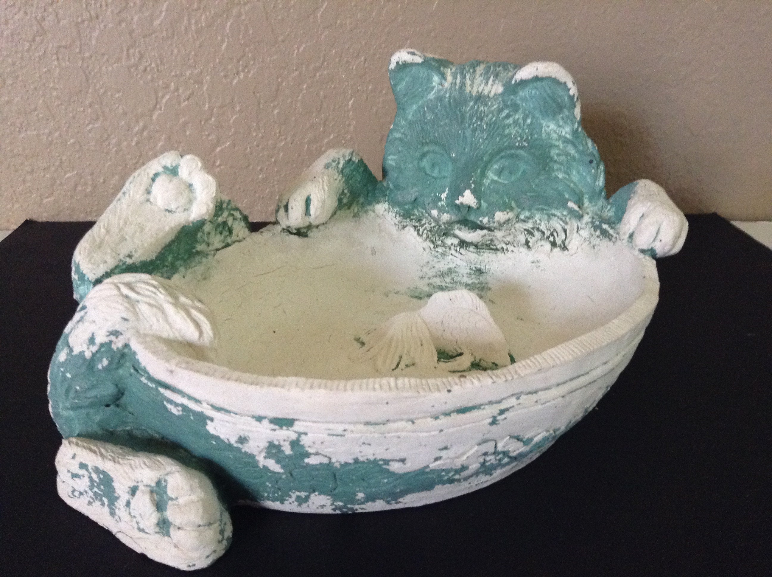 Vintage Shabby Cat Water Dish~Hand Painted Plaster Resin~11.5"~Very Heavy