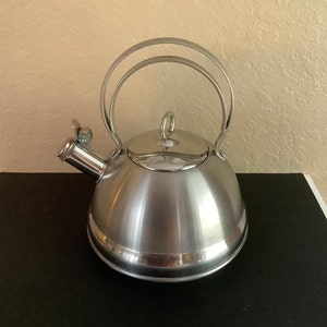 BETTY CROCKER Vintage 18/10 Stainless Steel Whistling Tea Kettle